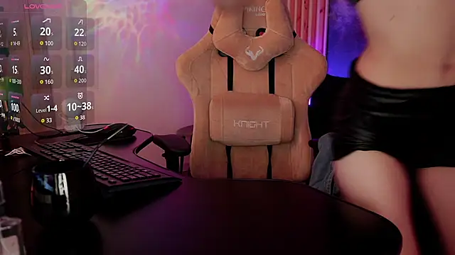 MilaStoyne online show from 6, 10, 2025