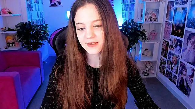 MilaStoyne online show from 5, 3, 2025