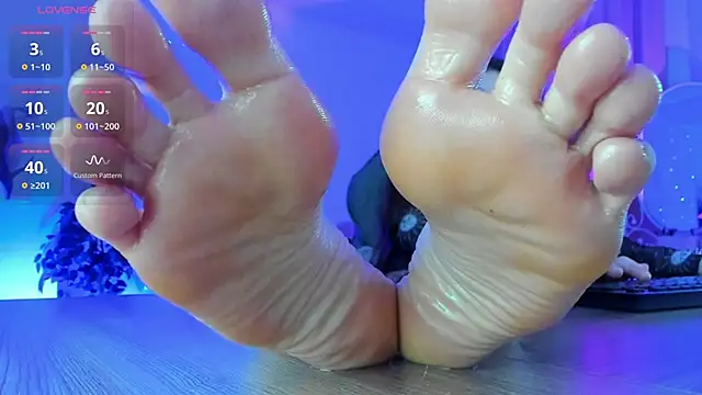 MilaStoyne online show from 9, 3, 2026