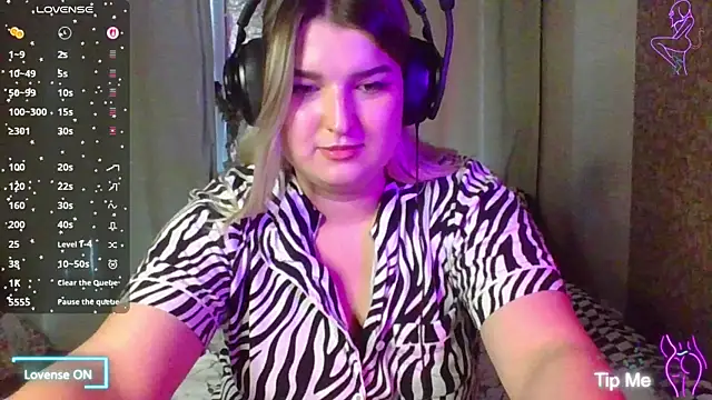 Snapshot of Jenny_Smit chatting on 30, 10, 2025 Jenny Smit online show from 30, 10, 2025