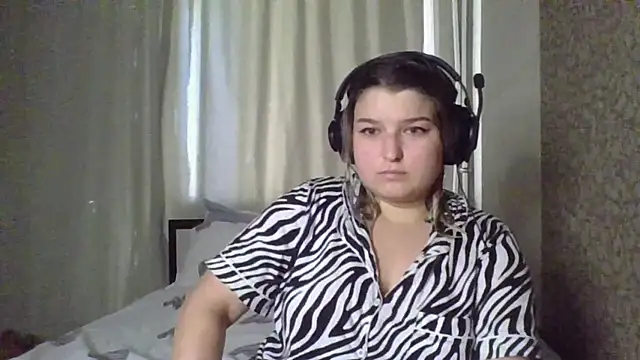 Snapshot of Jenny_Smit chatting on 19, 10, 2025 Jenny Smit online show from 19, 10, 2025