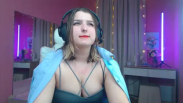 Snapshot of Jenny_Smit chatting on 6, 3, 2025 Jenny Smit online show from 6, 3, 2025