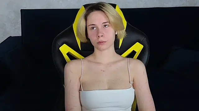 BettyCarter07 online show from 16, 3, 2025