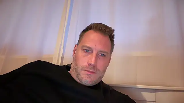 Christian87xxx online show from 6, 11, 2025