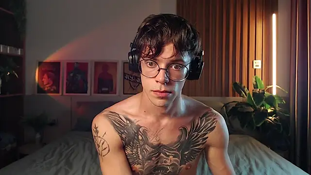 William Henry  online show from 10, 4, 2026