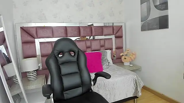 tamararose1 online show from 17, 3, 2025