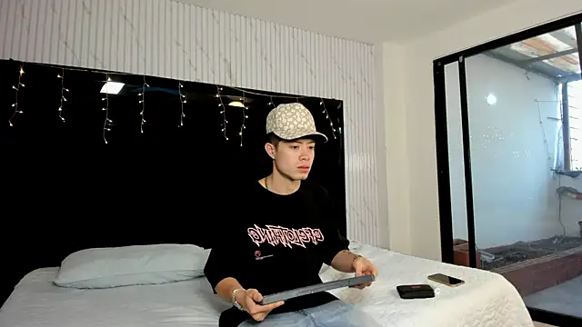 Snapshot of marcuscollins1_ chatting on 5, 2, 2026 marcuscollins1 online show from 5, 2, 2026