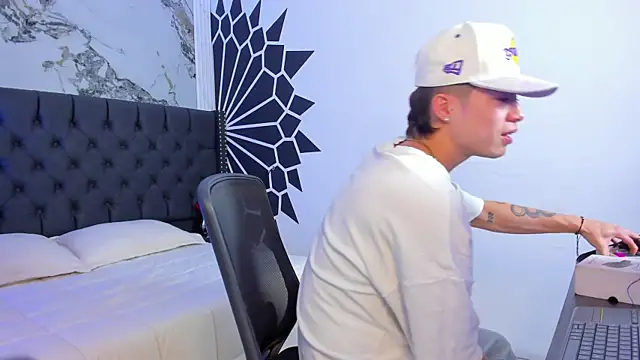 marcuscollins1  online show from 21, 3, 2026