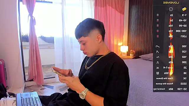 marcuscollins1  online show from 2, 4, 2026