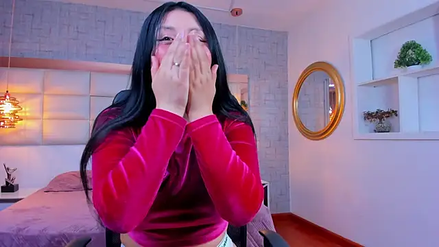 Snapshot of Nohemi_louse chatting on 10, 7, 2026 Nohemi louse online show from 10, 7, 2026