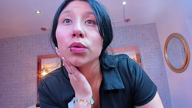 Nohemi louse online show from 6, 5, 2026