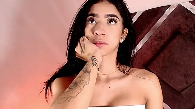 Snapshot of sara_lopee1 chatting on 9, 10, 2025 sara lopee1 online show from 9, 10, 2025