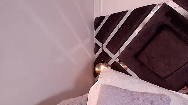 Snapshot of sara_lopee1 chatting on 31, 10, 2025 sara lopee1 online show from 31, 10, 2025