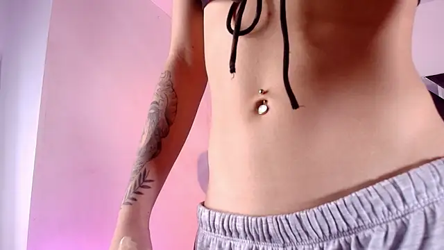 Snapshot of sara_lopee1 chatting on 10, 9, 2025 sara lopee1 online show from 10, 9, 2025