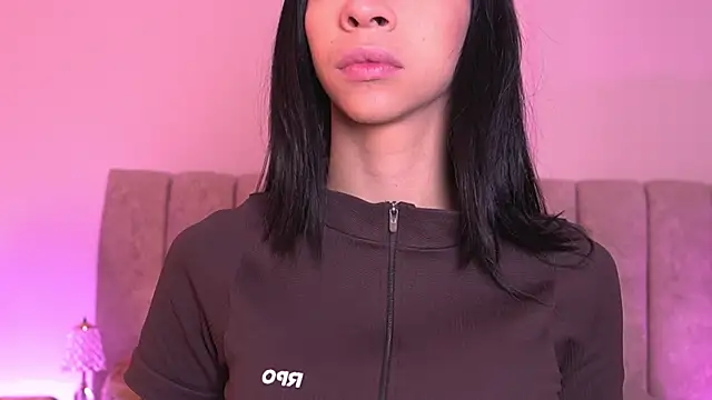 sara lopee1 online show from 17, 12, 2025