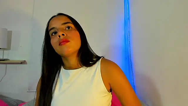 Roxy Stonee online show from 6, 1, 2026