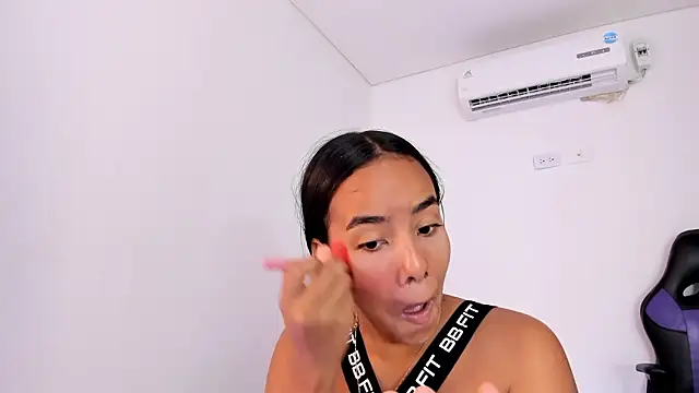 Roxy Stonee online show from 13, 1, 2026