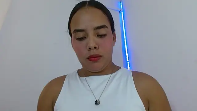 Roxy Stonee online show from 24, 9, 2025