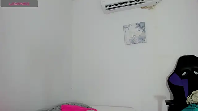 Roxy Stonee online show from 17, 2, 2026