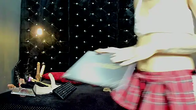 Snapshot of Mara_Gonzalez chatting on 6, 7, 2026 Mara Gonzalez online show from 6, 7, 2026