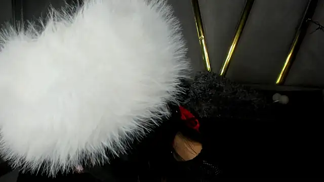 Mara Gonzalez online show from 13, 12, 2025