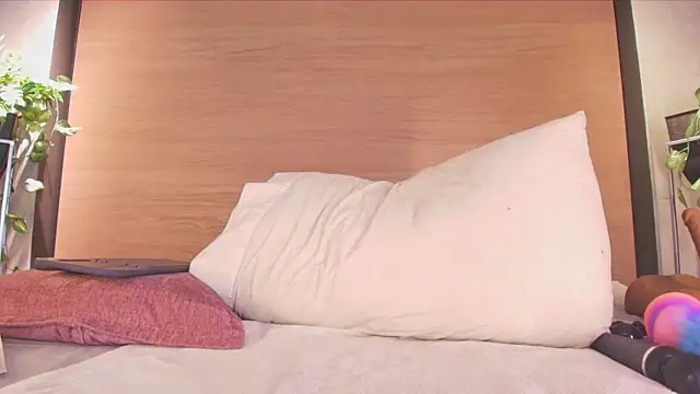 imabby monroe online show from 10, 9, 2025