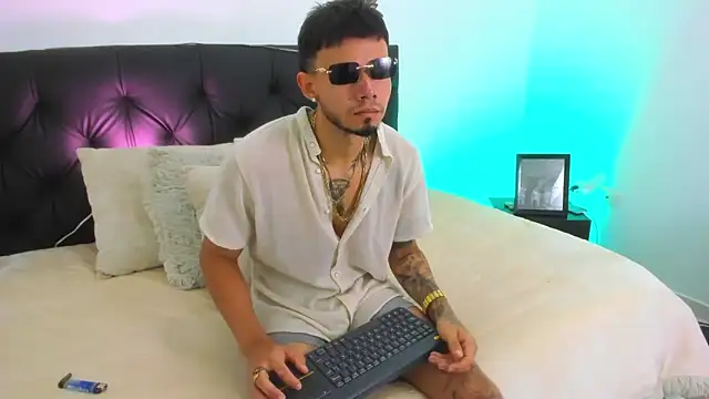 Niick01  online show from 22, 3, 2025