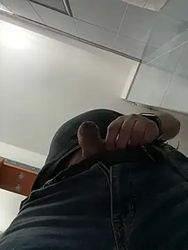 Snapshot of fuocovivo4 chatting on 8, 2, 2025 fuocovivo4 online show from 8, 2, 2025