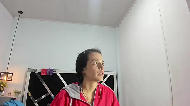 Annyrosee online show from 20, 3, 2025