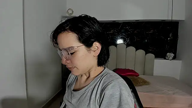 Snapshot of Annyrosee chatting on 23, 2, 2026 Annyrosee online show from 23, 2, 2026