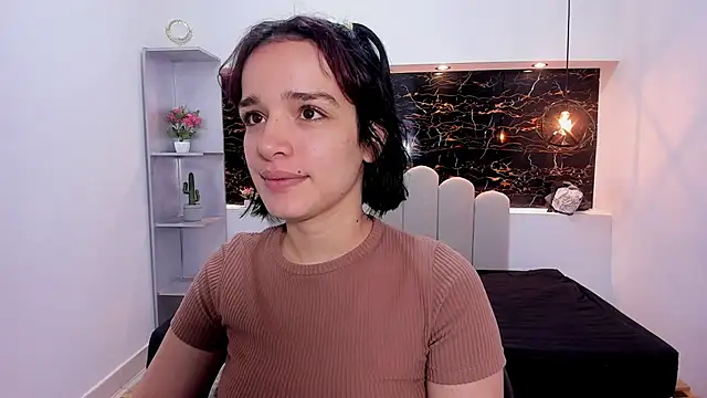 Snapshot of Annyrosee chatting on 27, 2, 2026 Annyrosee online show from 27, 2, 2026