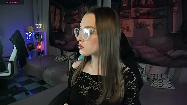 kaisajenner online show from 4, 3, 2025