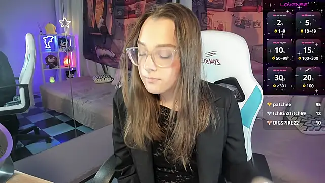 kaisajenner online show from 5, 3, 2025