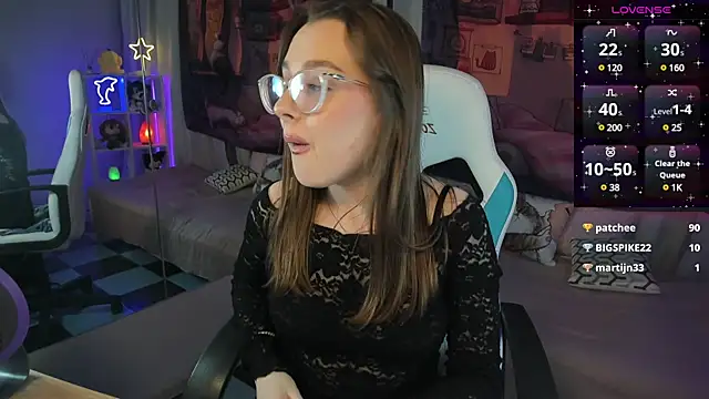 kaisajenner online show from 4, 3, 2025