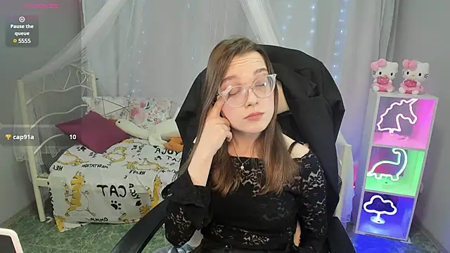 kaisajenner online show from 18, 3, 2025