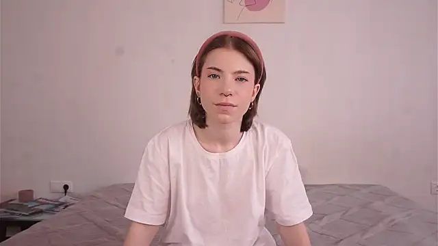 Snapshot of FeliceDendy chatting on 7, 2, 2025 FeliceDendy online show from 7, 2, 2025