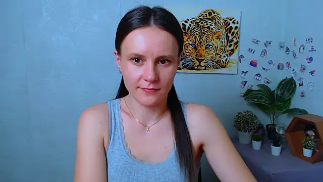 ValeriaHeart  online show from 4, 2, 2026