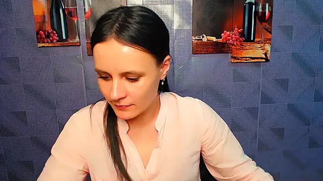 ValeriaHeart  online show from 19, 2, 2025