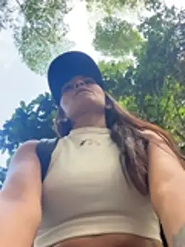 Sofiadelacruz online show from 23, 4, 2026