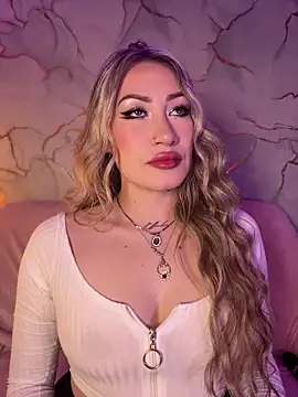 Lally Valencia   online show from 15, 12, 2025