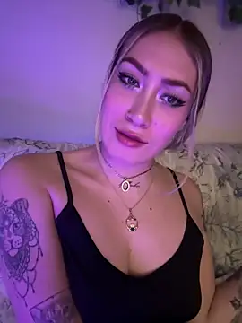 Lally Valencia   online show from 27, 2, 2025