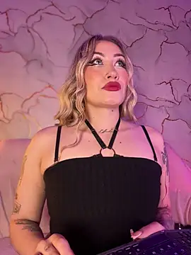 Lally Valencia   online show from 22, 2, 2026