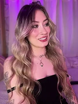 Snapshot of Lally_Valencia__ chatting on 27, 6, 2026 Lally Valencia online show from 27, 6, 2026