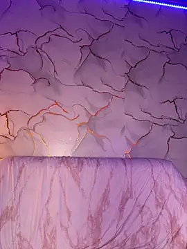 Lally Valencia   online show from 11, 2, 2026