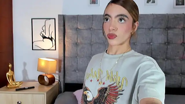 Snapshot of Violetta_Ficher chatting on 29, 6, 2026 Violetta Ficher online show from 29, 6, 2026