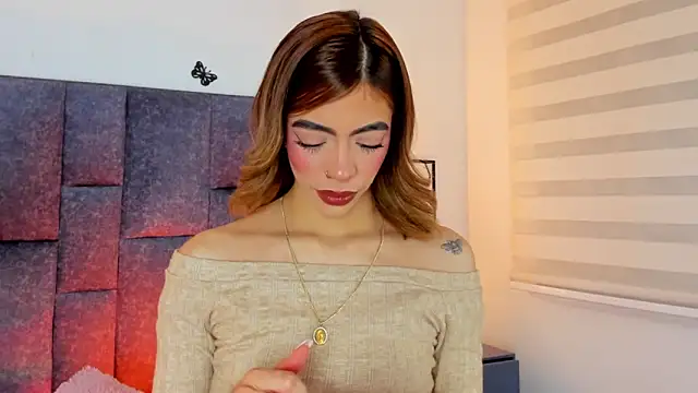 Snapshot of Violetta_Ficher chatting on 17, 6, 2026 Violetta Ficher online show from 17, 6, 2026
