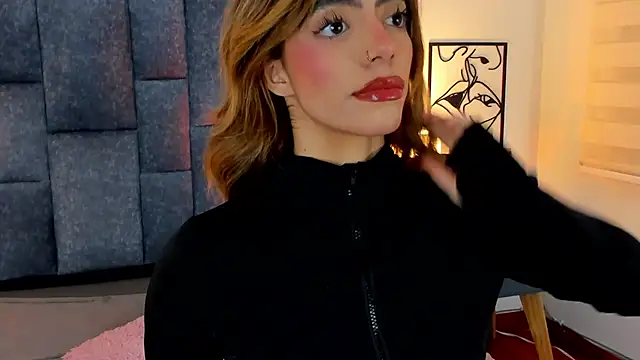 Snapshot of Violetta_Ficher chatting on 1, 7, 2026 Violetta Ficher online show from 1, 7, 2026