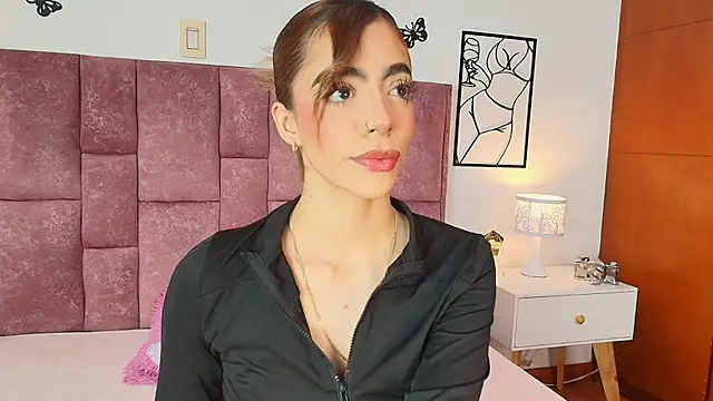 Snapshot of Violetta_Ficher chatting on 11, 7, 2026 Violetta Ficher online show from 11, 7, 2026