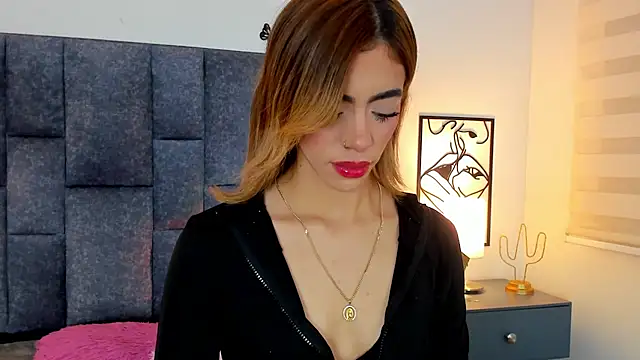 Snapshot of Violetta_Ficher chatting on 25, 6, 2026 Violetta Ficher online show from 25, 6, 2026
