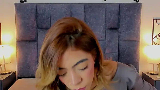 Snapshot of Violetta_Ficher chatting on 12, 6, 2026 Violetta Ficher online show from 12, 6, 2026